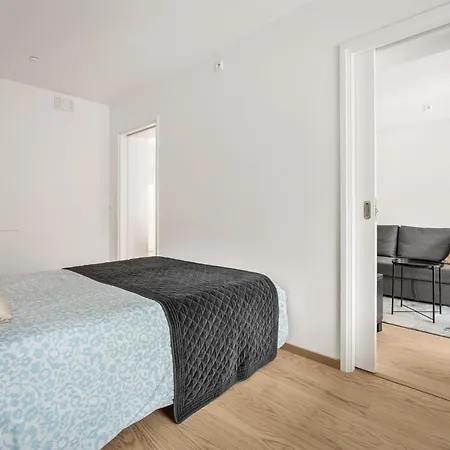 公寓 New, And Cosy Flat 10 Mins Drive To Airport 杰西姆